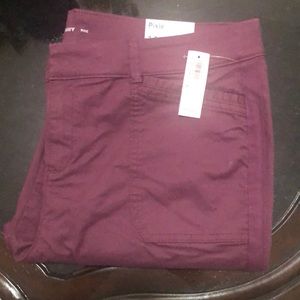 Old Navy Pixie Pants in dark mauve.  Size 14